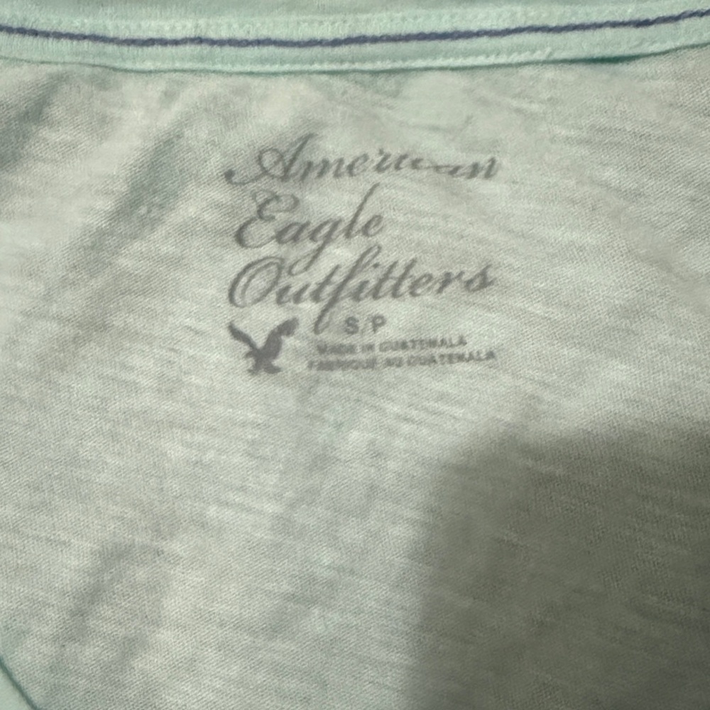 ✨ American Eagle Outfitters | Light Blue V-Neck Tee | Size Small ✨ - Picture 2 of 4